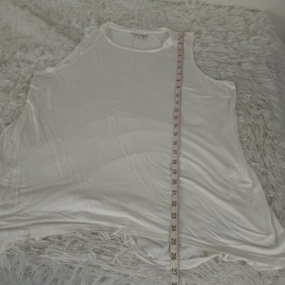 LOGO by Lori Goldstein Layers Sleeveless Top Solid White Ultra Soft XLP - Picture 4 of 5